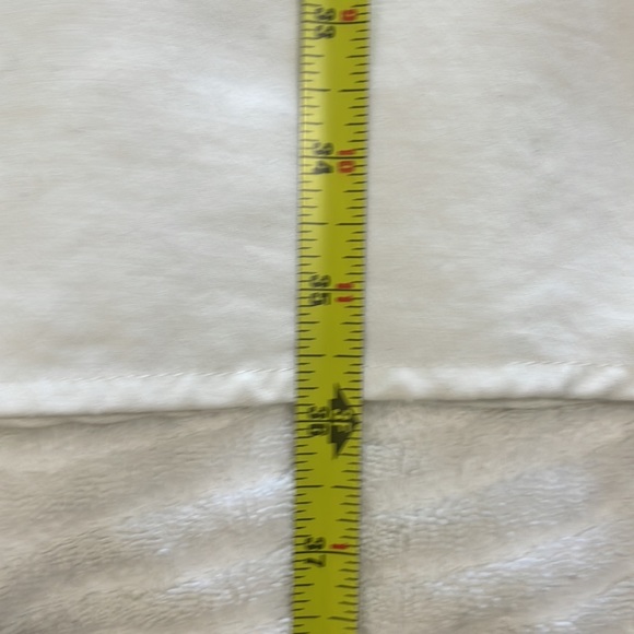 BCBG by MaxAzria Winter White A-line Dress. Rayon/Polyester blend. Size M - Picture 11 of 11